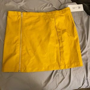 Yellow leather skirt
